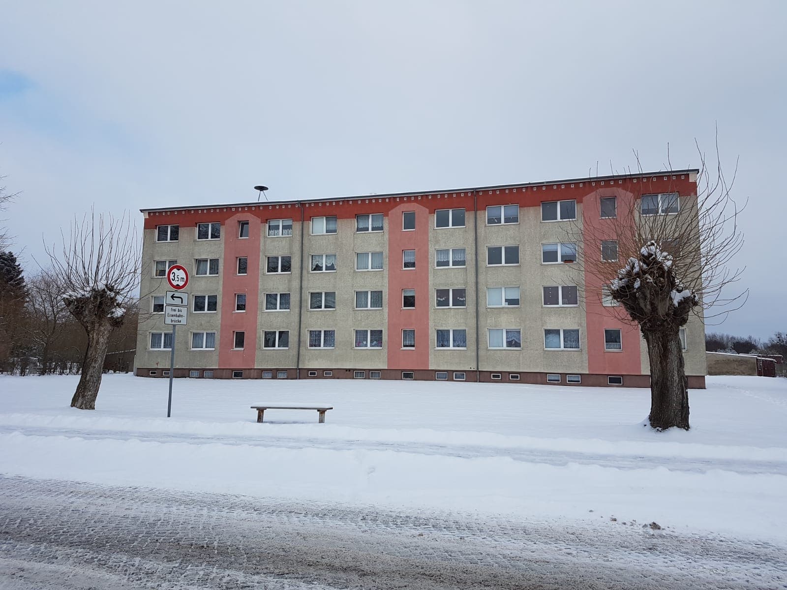 3-Raum Wohnung (Kautionsfrei) – Lindenstraße 43, Lärz/Krümmel